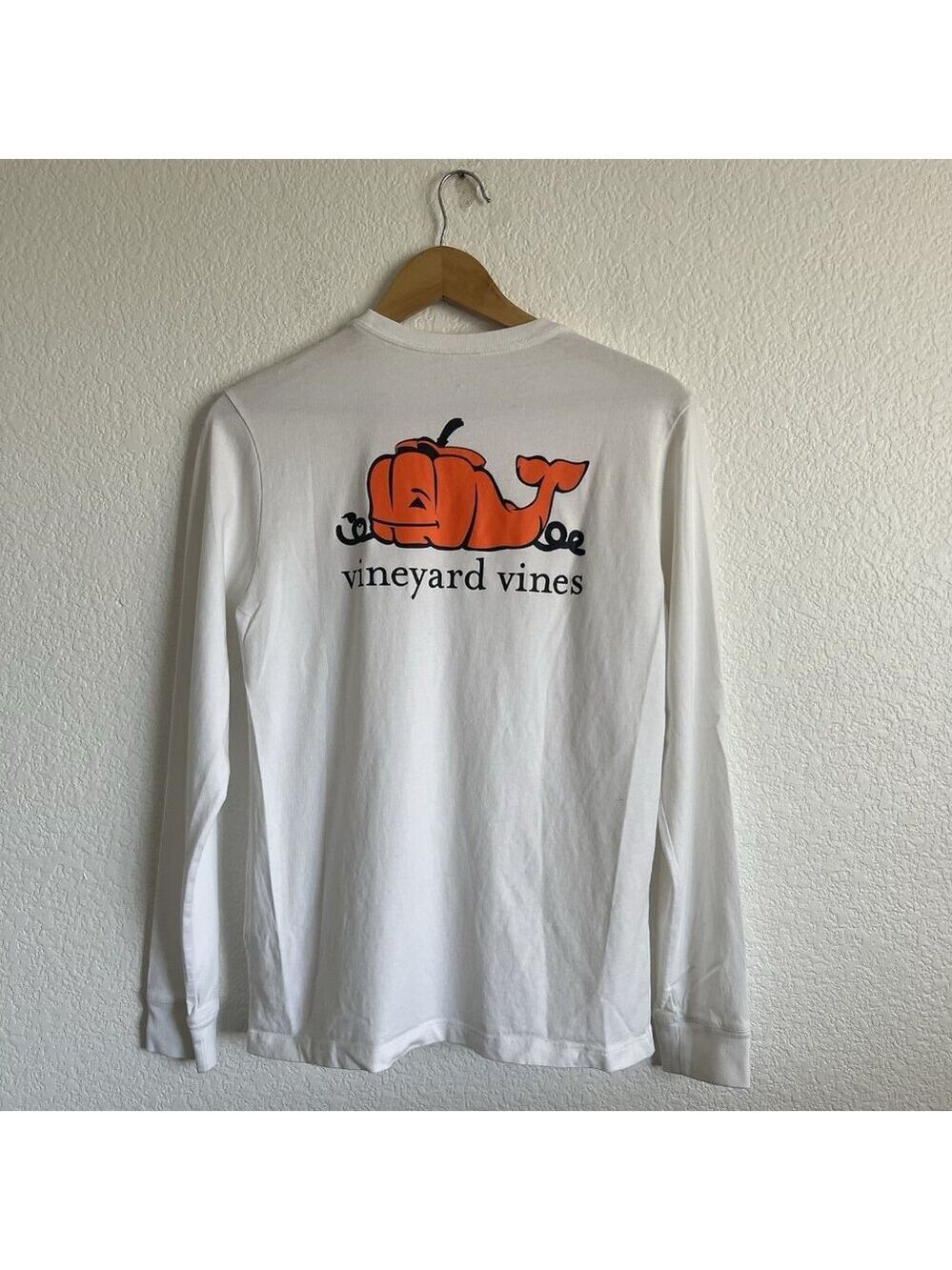 Vineyard Vines Youth Large Halloween Fall Pumpkin Whale Graphic Long Sleeve Tee - Picture 3 of 9
